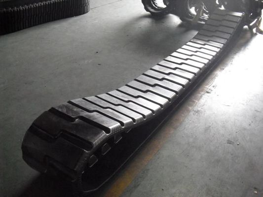 470x152.4x56 Гладкий или гравированный укладчик PF6110 Резиновые рельсы Части асфальтовых мостов с 52 ссылками